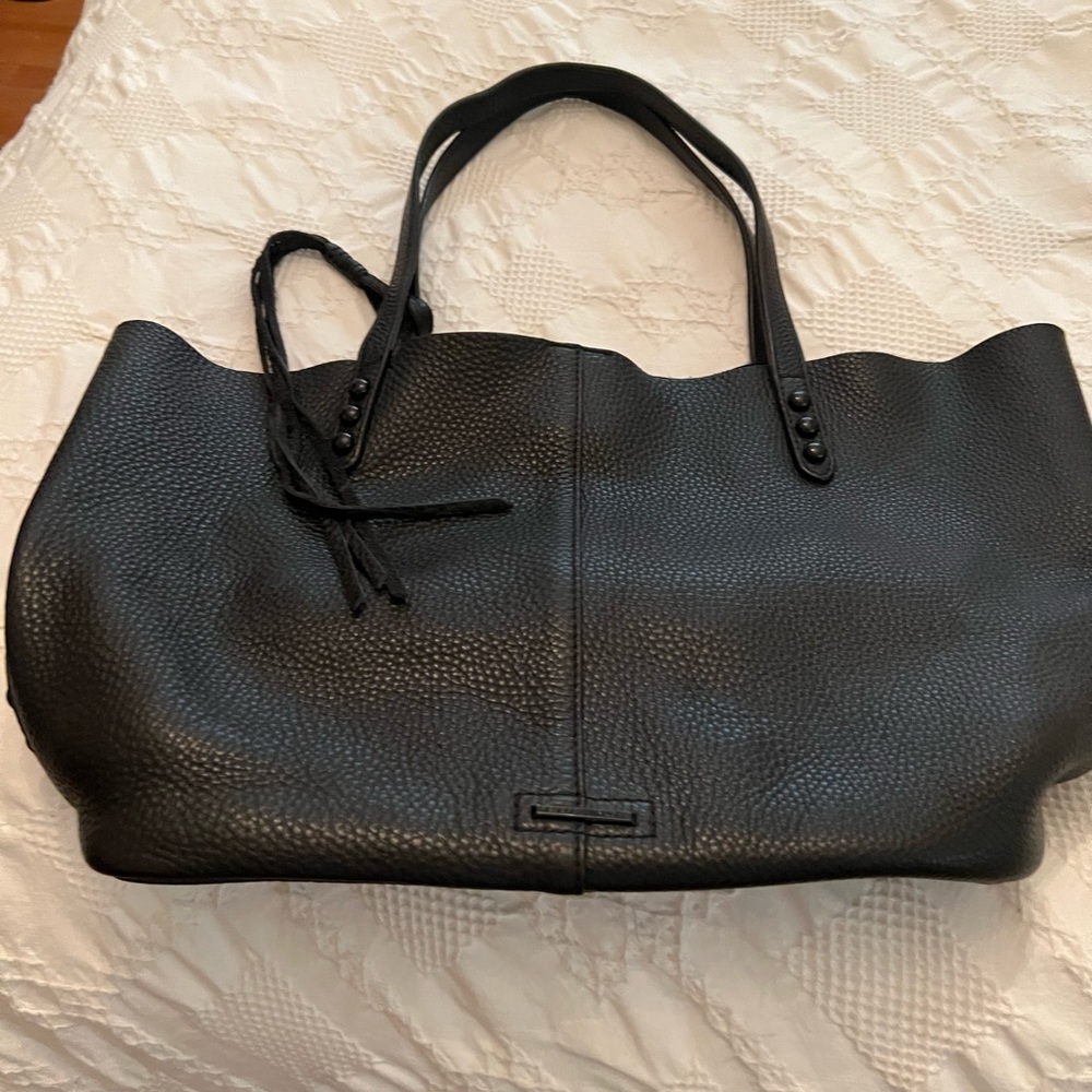 REBECCA MINKOFF LEATHER TOTE LIGHTLY USED